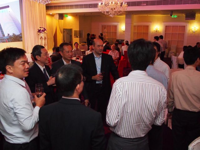P9273658 (Large)